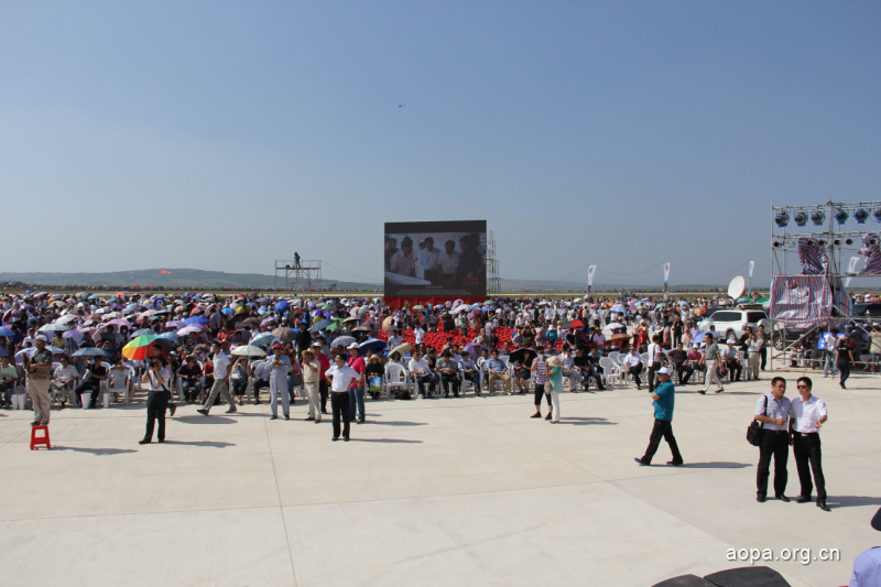 2012沈阳法库AOPA国际飞行大会观众云集