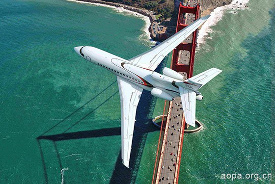 达索宣布推出超远程猎鹰8X公务机 航程6450海里